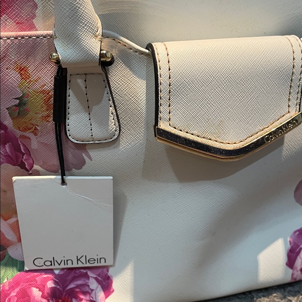 Calvin Klein floral bag - Picture 2 of 5